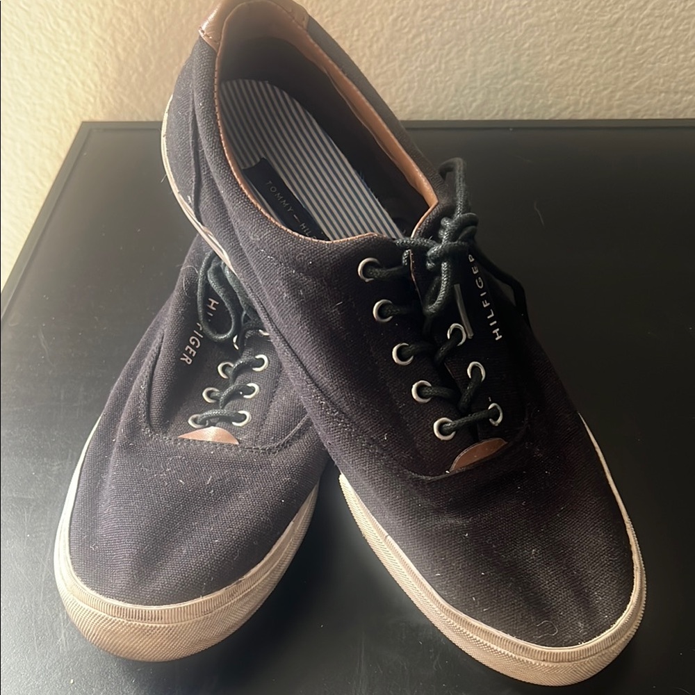 Tommy Hilfiger Men's Black Canvas Sneakers